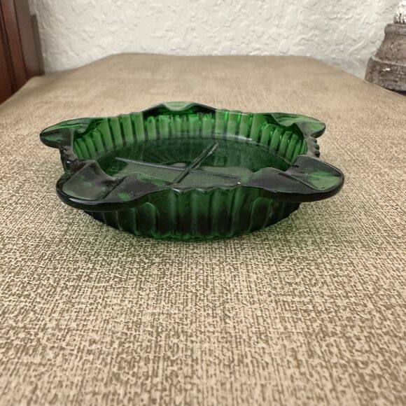 Anchor Hocking Forest Green Queen Mary Glass Ashtray / Coaster Vintage - Picture 2 of 8
